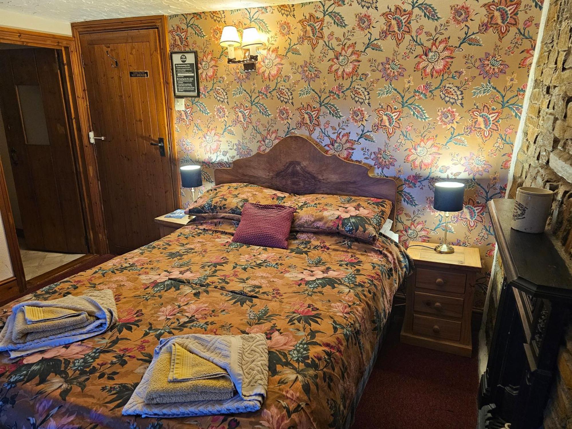 The West Country Inn Clovelly Eksteriør billede